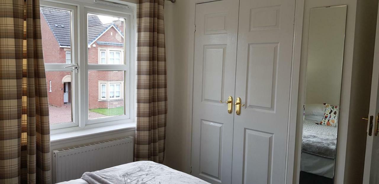 Home2Home Meadow Close Ист Килбрайд Екстериор снимка
